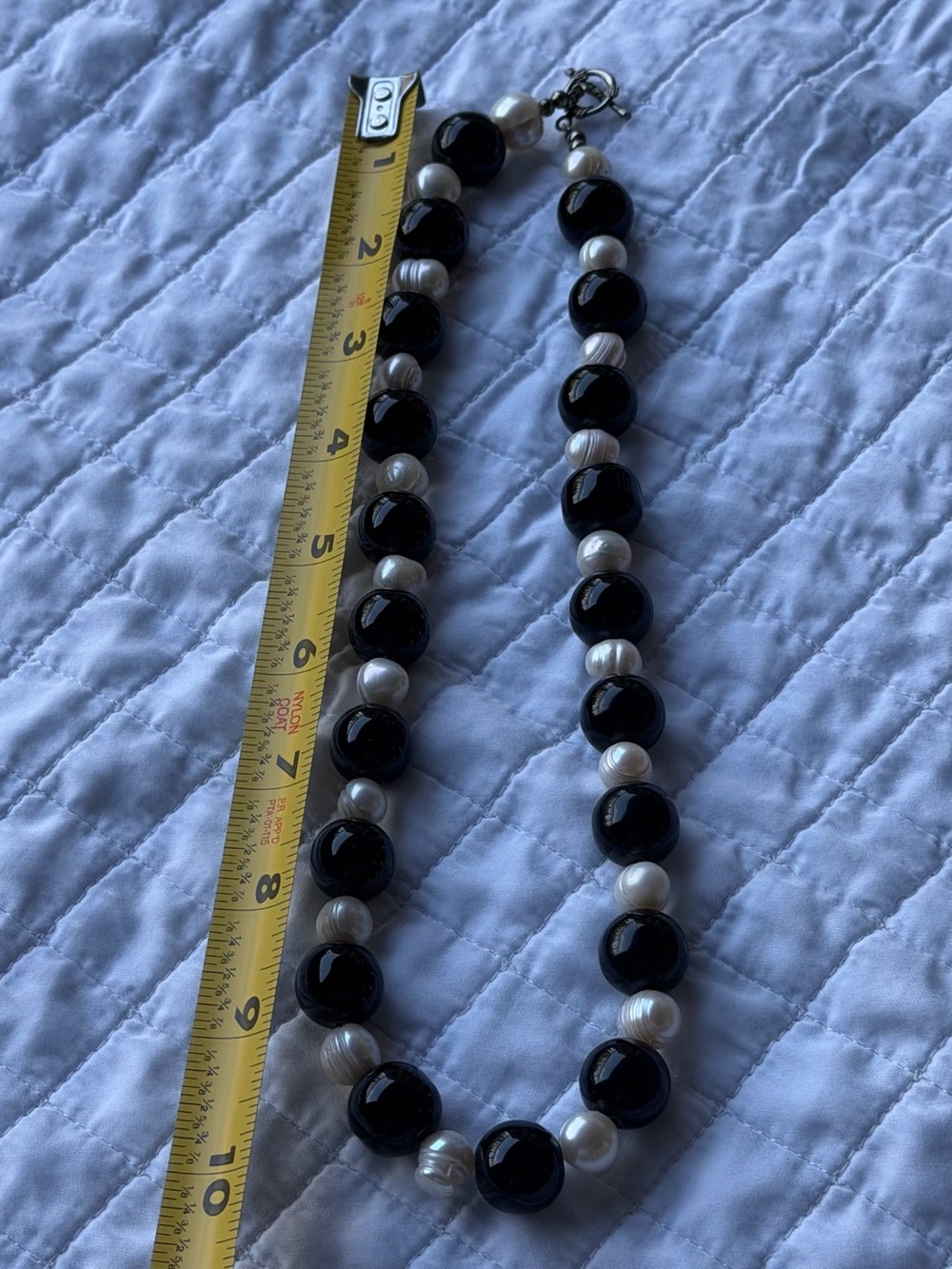 Classic Black and White Beaded Necklace - Elegant Contrast